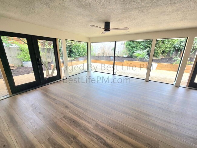 Building Photo - 150 Narain Ct