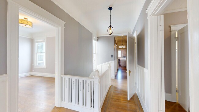 Building Photo - 186 Gough St