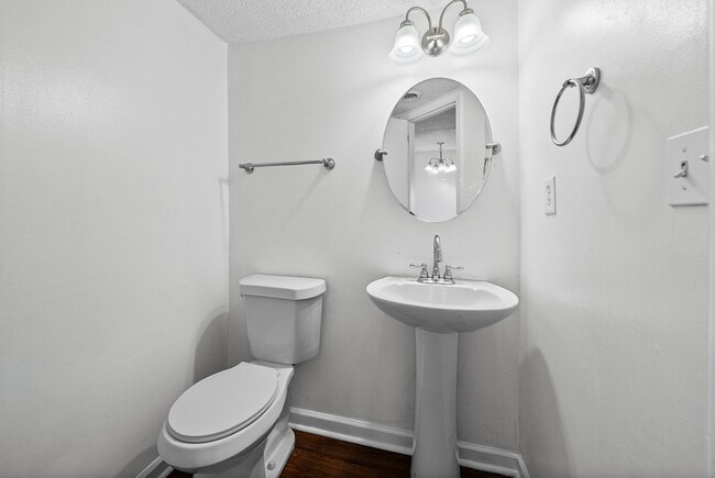 Building Photo - 105 Greenland Ct