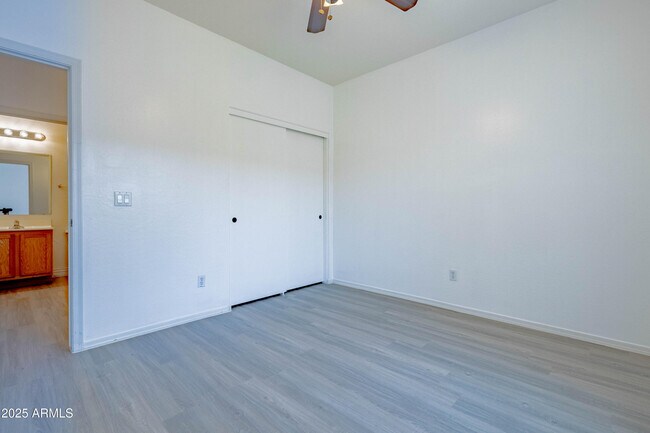 Building Photo - 2723 E Schiliro Cir