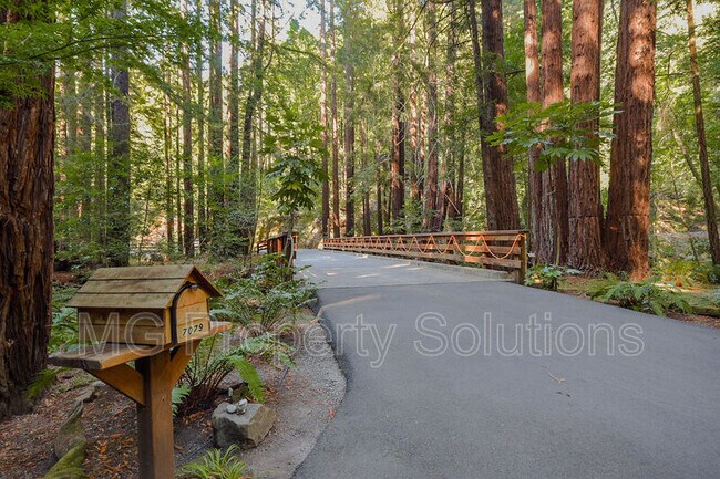 Building Photo - 7079 Lucas Valley Rd