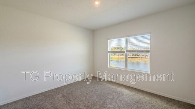 Building Photo - 321 Anthony Dr