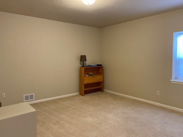 Building Photo - 5 Bedroom - Vista Montana