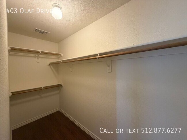 Building Photo - 403 Olaf Dr