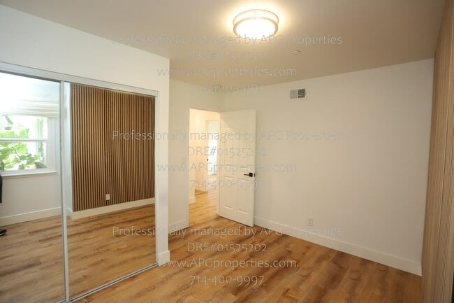 Building Photo - 829 N Elmwood St