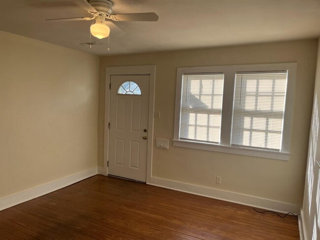 Building Photo - 1937 Payne St