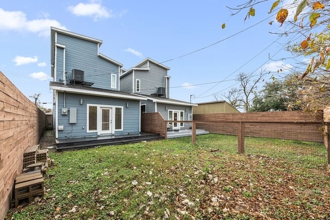 Building Photo - 317 E 35th St