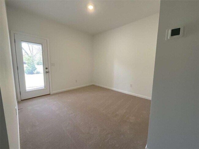 Building Photo - 5716 Schelton Pl