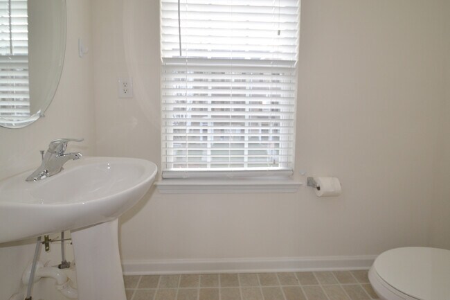 Building Photo - Spacious Ballantyne Living | 3BR, 3.5BA with Community Pool