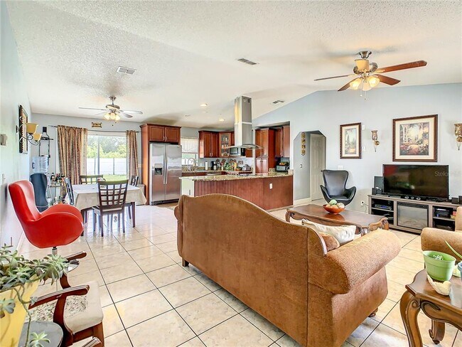 Building Photo - 853 Blanc Ct