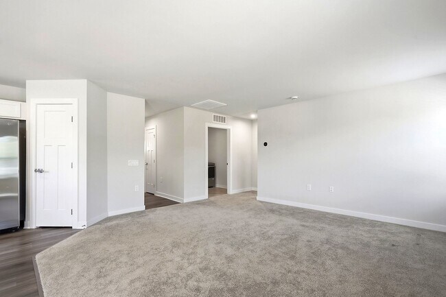Building Photo - 75 Clove Hitch Ln