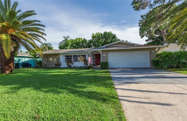 Building Photo - 795 San Salvador Dr