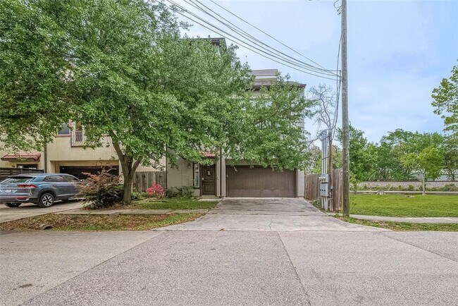 Building Photo - 6014 Hamman St