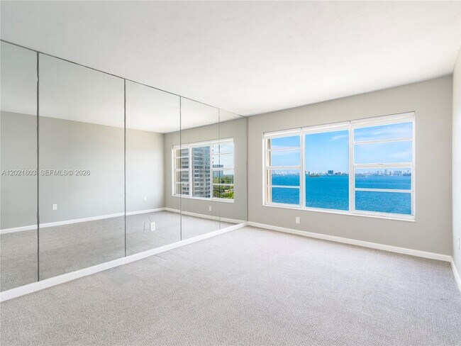 Building Photo - 11111 Biscayne Blvd