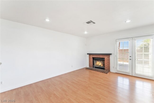 Building Photo - 4744 Denwood Dr