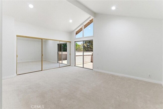 Building Photo - 5415 E Willowick Cir