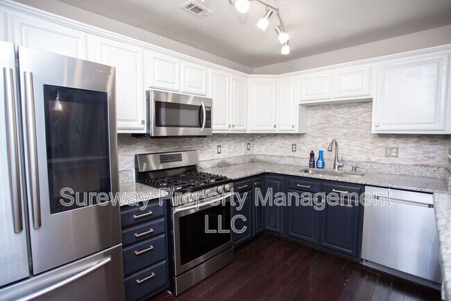 Building Photo - 606 Tanglewood Dr