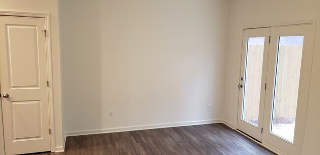 Building Photo - 3063 Tarian Way