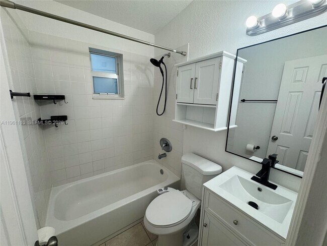 Building Photo - 1340 NW 60th St