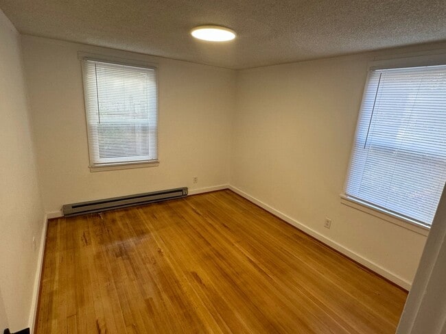 Building Photo - 2 Bedroom House in SE Eugene