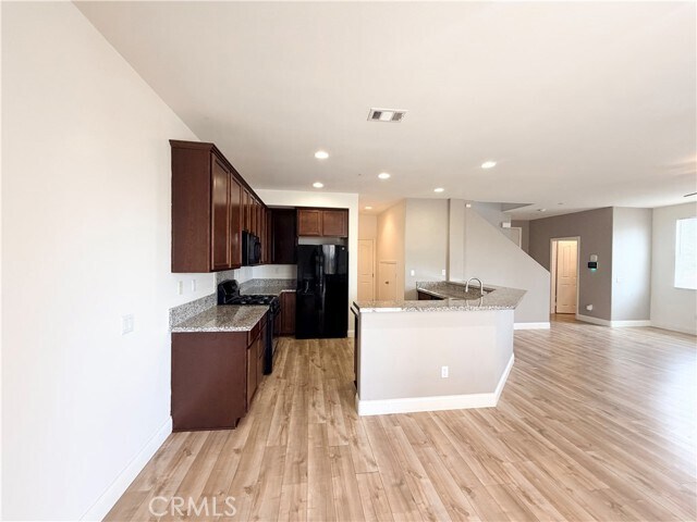 Building Photo - 3586 Bur Oak Rd