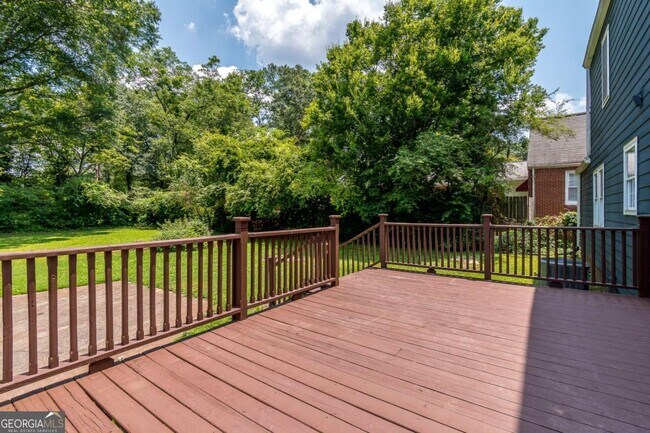 Building Photo - 2820 Hosea L Williams Dr NE