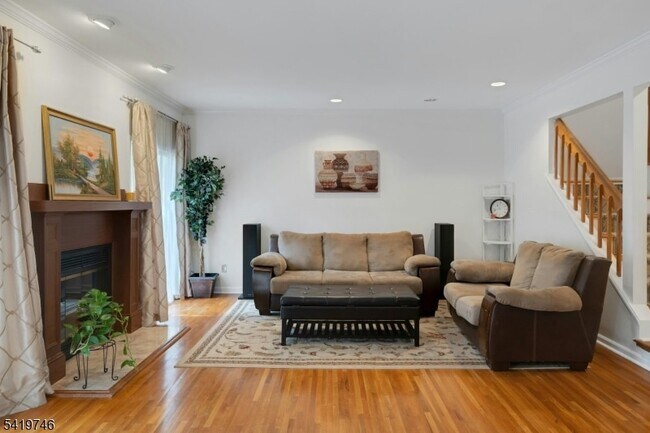 Building Photo - 34 Lockley Ct