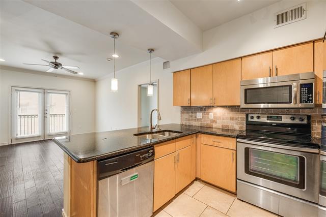 Building Photo - 3102 Kings Rd