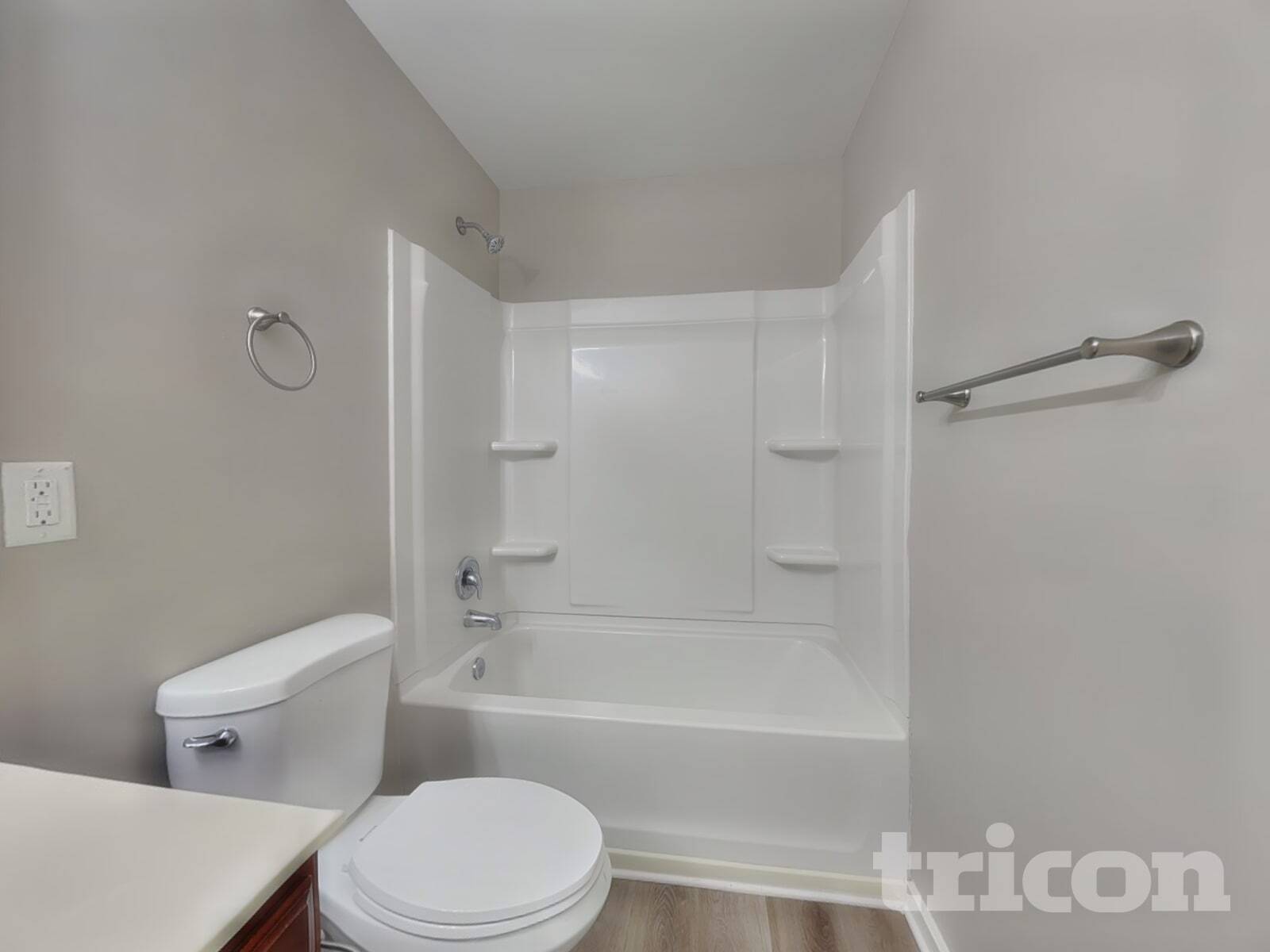 Building Photo - 513 Soaring St