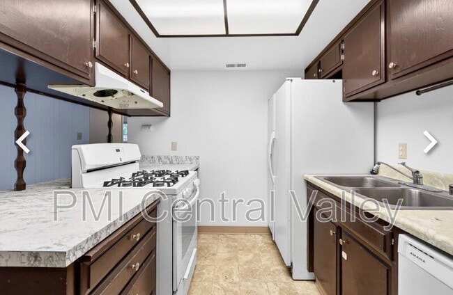 Building Photo - 3102 W Swain Rd