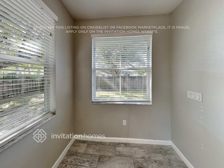 Building Photo - 15380 SW 10th St