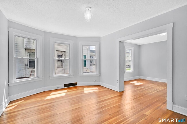 Building Photo - 42 Hartford Ave