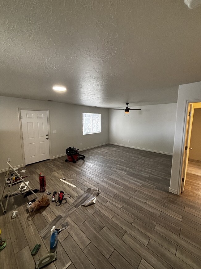 Building Photo - 4815 Levi Ln