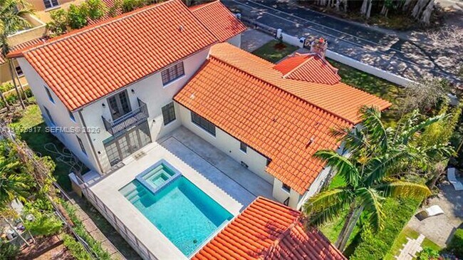 Building Photo - 519 Alhambra Cir