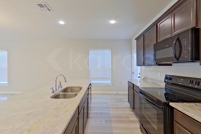 Building Photo - 129 Haygood Pt