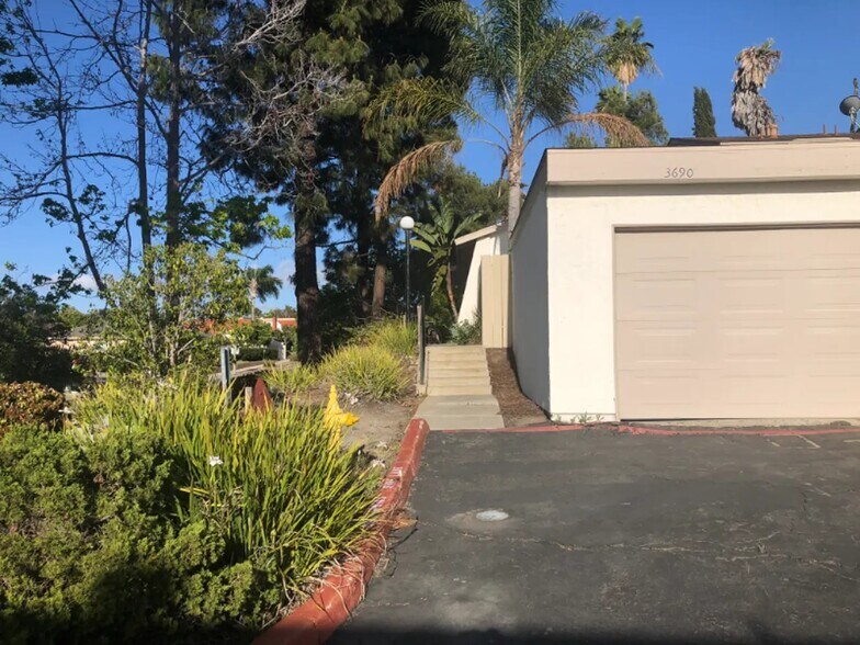 Building Photo - 3690 Spyglass Way