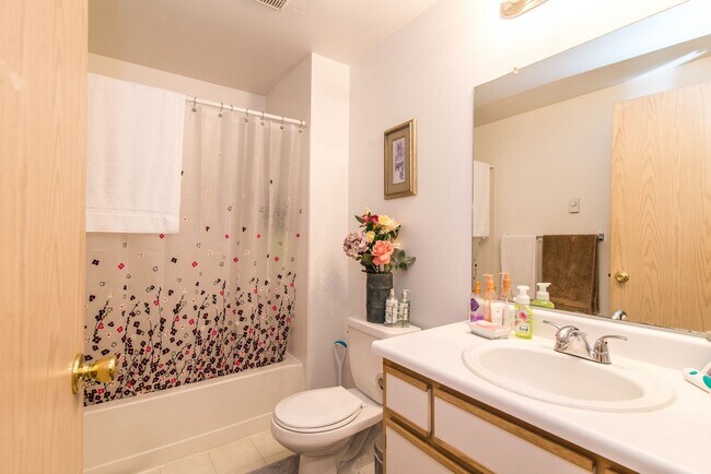 Interior Photo - Parkhurst Apartments