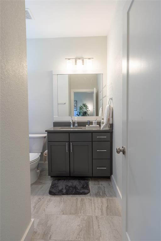 Building Photo - 2827 Manor Rd