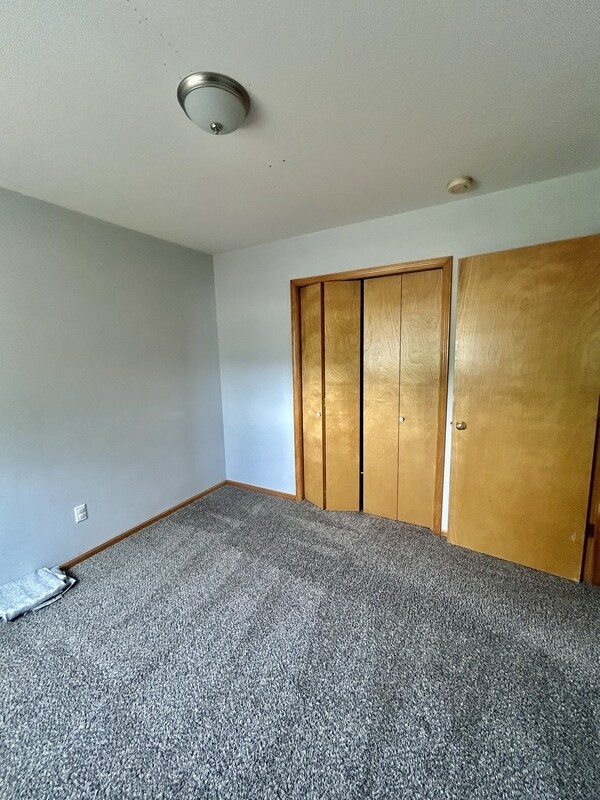 Building Photo - 804 E Maberry Dr