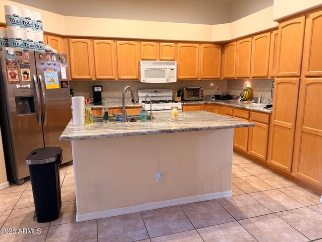 Building Photo - 4771 E Casey Ln