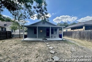 Building Photo - 120 Gifford St