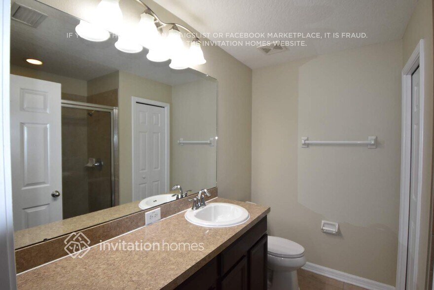 Building Photo - 8222 Summer Wood Ln