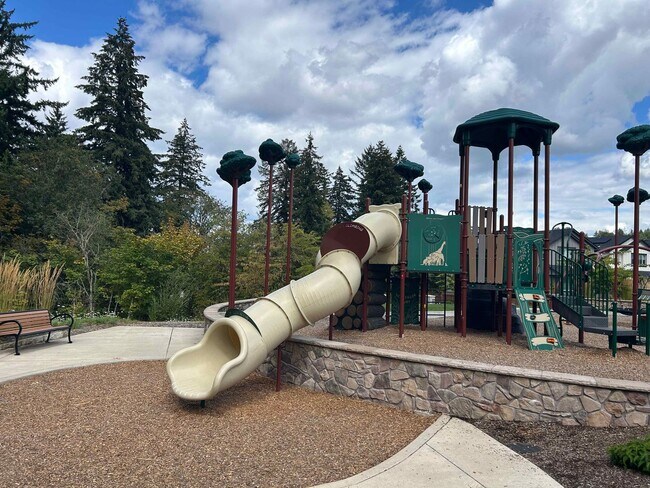 Building Photo - 15271 SW 168th Ave