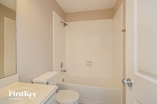 Building Photo - 111 N Rambling Ridge Pl