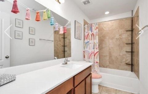 Building Photo - 6715 Hillsdale Creek Dr