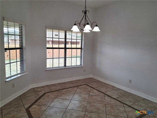 Building Photo - 2604 Green Giant Dr