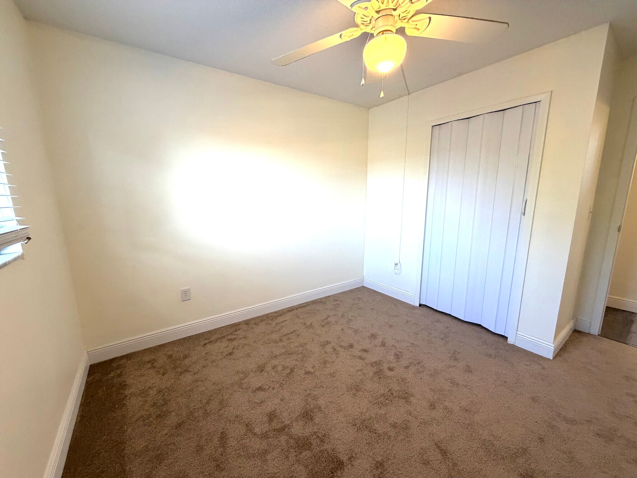 Building Photo - 3704 Broadway