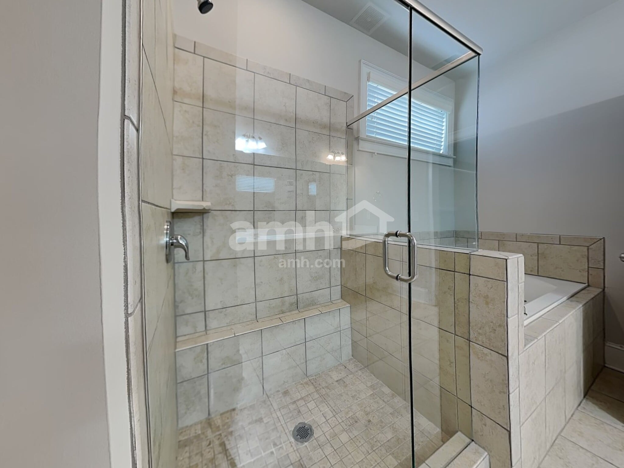 Building Photo - 146 Water Oak Dr