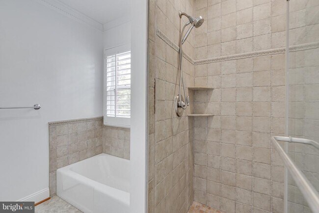 Building Photo - 1498 Hampton Hill Cir