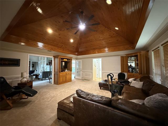 Building Photo - 500 Evergreen Dr